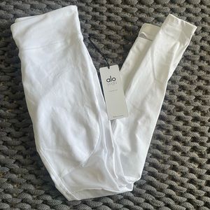 Alo Yoga Coast Legging